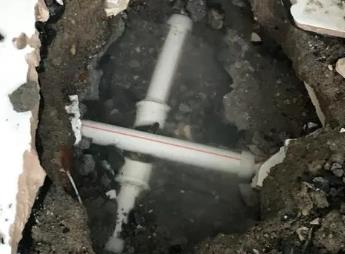 靖宇阳台漏水维修公司为您分享楼上楼下漏水怎么处理