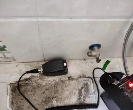 靖宇屋顶漏水维修公司分享下卫生间漏水的危害及解决方法